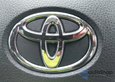 2019 Toyota Rav4 Xle from USA, damaged, VIN JTMP1RFV9KJ008226